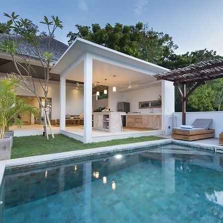 Tenang Villas Nusa Lembongan  Luaran gambar